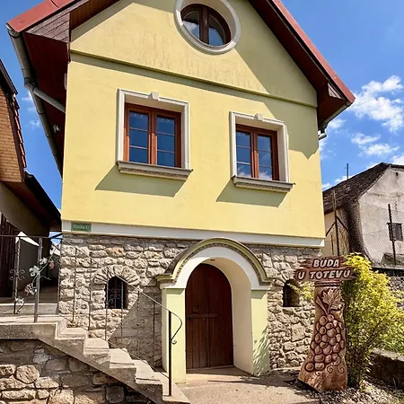 Вилла Buda U Totevu *